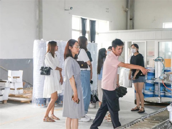 简讯|琴岛贝壳粉受到建筑设计院的关注——青岛城乡建筑设计院领导一行莅临我司